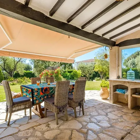Des Serens Villa